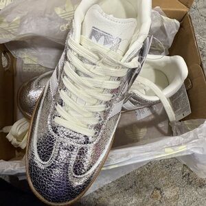 Adidas Women's Silver and White Sneakers